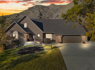 207 E Spring Oaks Dr N, Springville, UT 84663