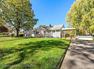 41 Reynolds Dr, Eatontown, NJ 07724