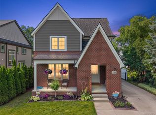1708 Humphrey Ave, Birmingham, MI 48009