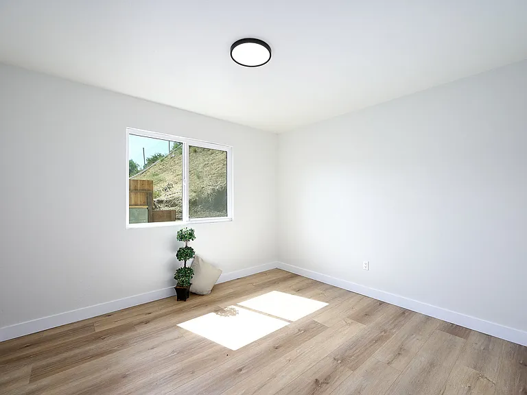 97 Everett St — Photo 25