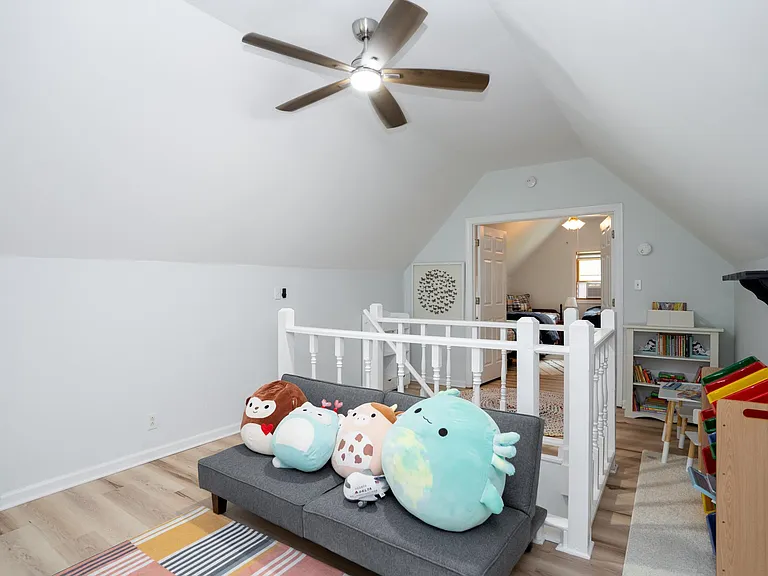 218 Long Island Dr — Photo 28
