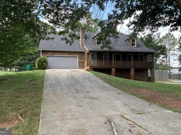 667 King Rd, Stone Mountain, GA 30088