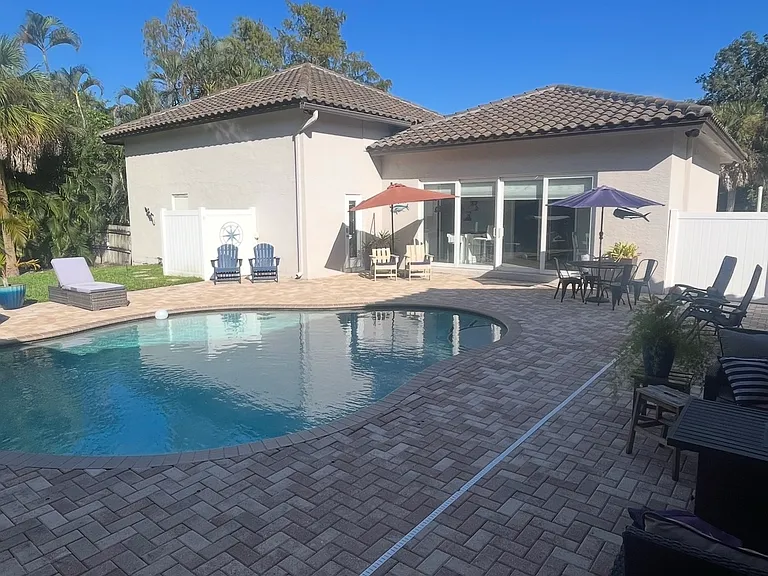 3181 Frontier Ave — Photo 1