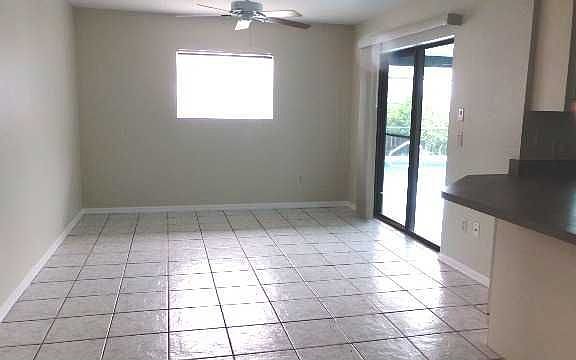 5th image of 1275 Jefferson Dr