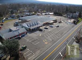 4 Lamb Ct, Norwood, NJ 07648