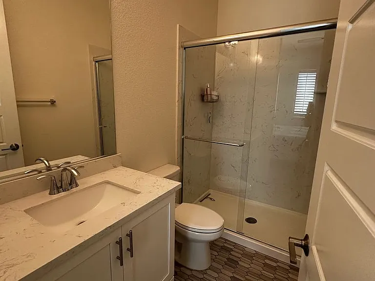 2305 Banks Dr — Photo 40