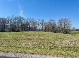 97 Paradise Aly, Russell Springs, KY 42642
