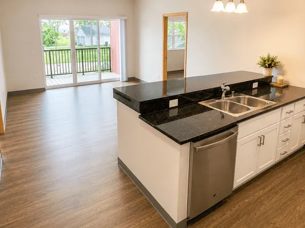 Apartments on Main, 410 E Main St #21163555, Sun Prairie, WI 53590