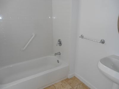 4th image of 1632 W Columbia Ave APT 2S