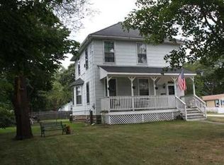 537 Oakland Beach Ave, Warwick, RI 02889