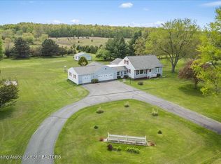 7323 W Howe Rd, Dewitt, MI 48820