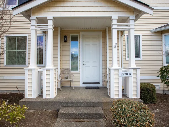 2270 Bobs Hollow Lane #B, Dupont, WA 98327