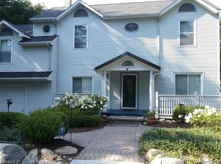 46270 Seven Mile Rd, Northville, MI 48167