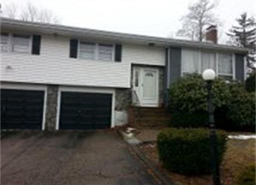 1st image of 5 Acorn Dr