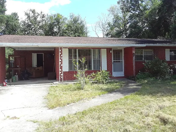 220 Stilwell Ave, Palatka, FL 32177