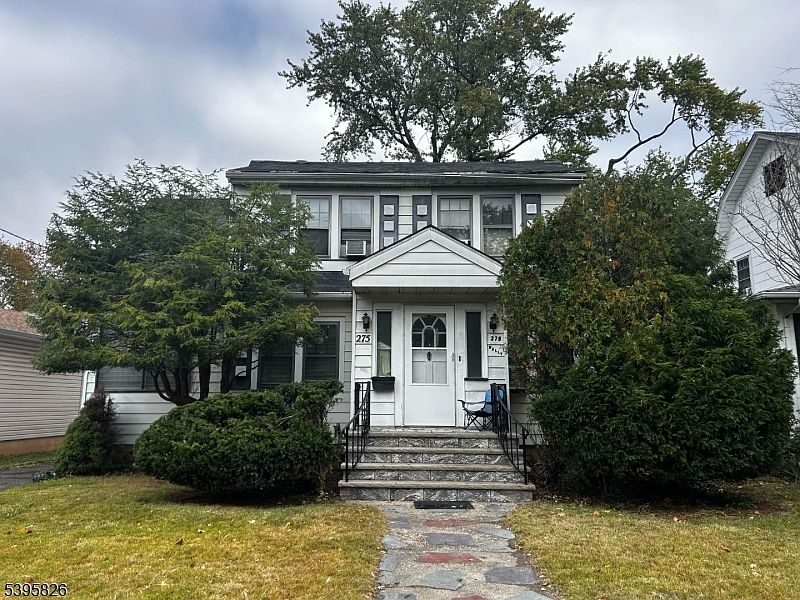1st image of 275 Forbes St