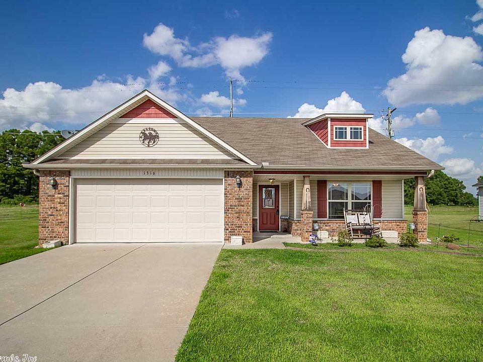 1st image of 1316 Canna Ct