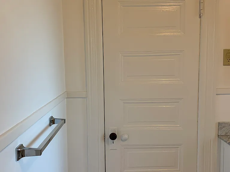 80 Hanover St #4 — Photo 2