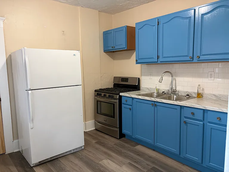 51 Pilgrim St #51 — Photo 11