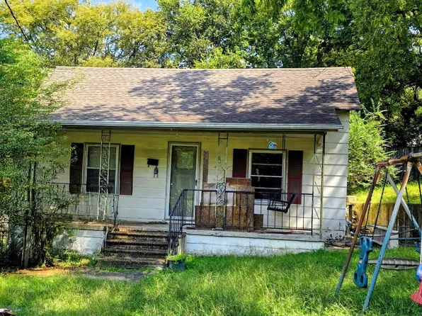 720 W Madison St, Pulaski, TN 38478