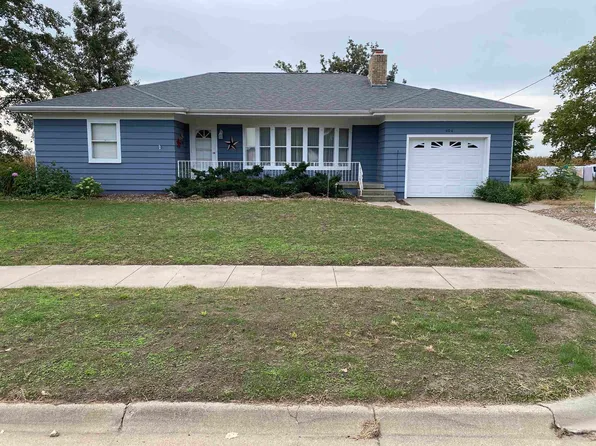 404 Arcadia St, Clifton, KS 66937