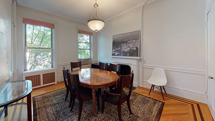 Rented by R New York | media 15