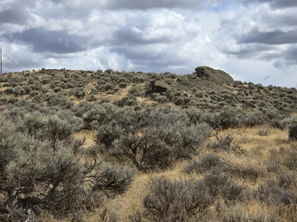 1900 Millican Rd, Christmas Valley, OR 97641
