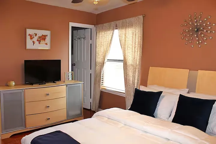Studio, 600 sqft, $1,500 — Photo 3