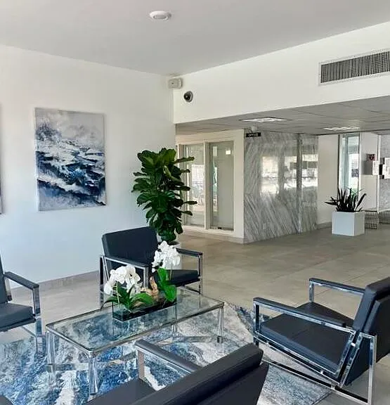 401 Golden Isles Dr #402 — Photo 14