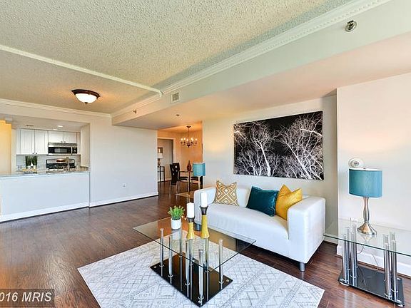 4th image of 1276 N Wayne St APT 1111