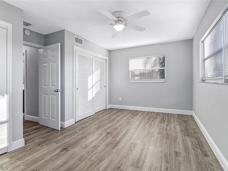 4312 S Bay Cir — Photo 5