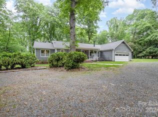 6900 Rock Island Rd, Charlotte, NC 28278