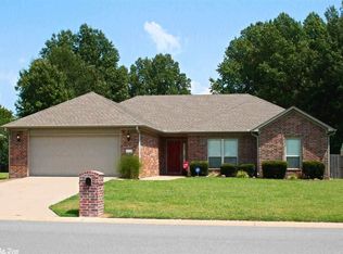 104 Seminole Cir, Austin, AR 72007