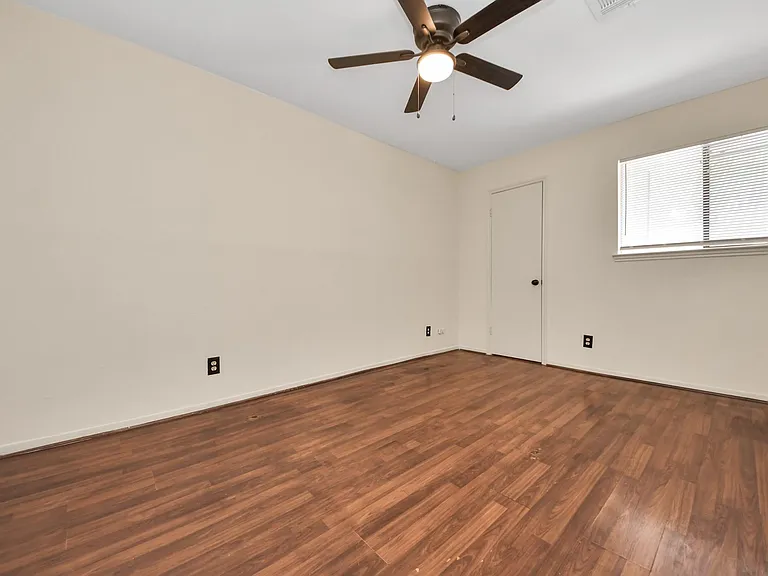 9001 Imogene St #A — Photo 15