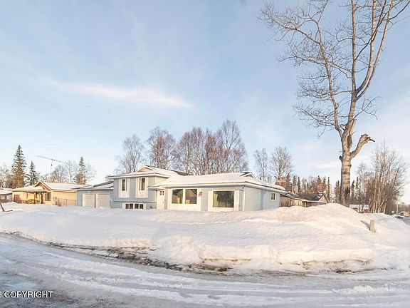 2nd image of 700 Cypress Dr