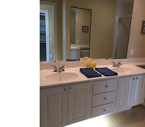 3rd image of 7836 Umberto Ct