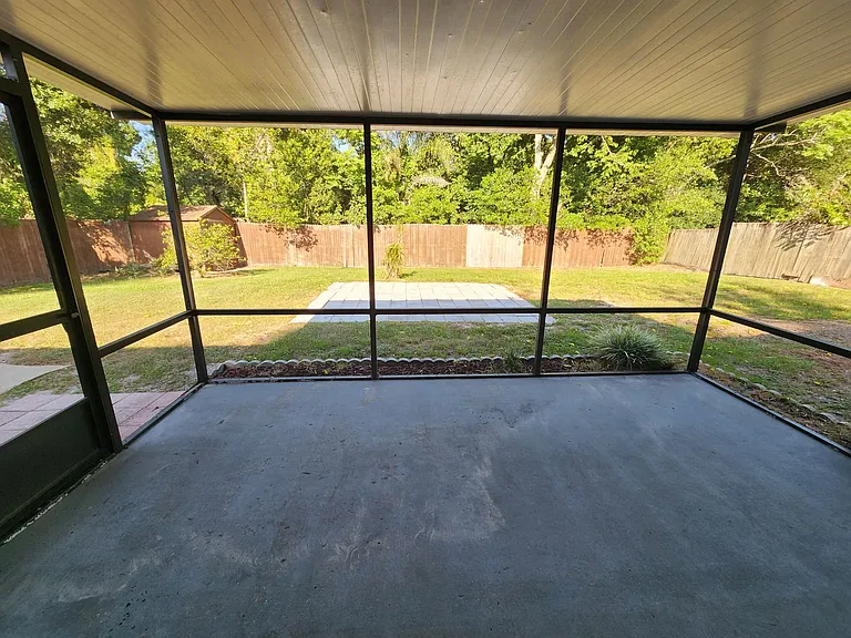 221 Loch Low Dr — Photo 7
