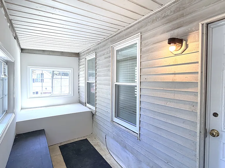 85 Copeland St #1 — Photo 9