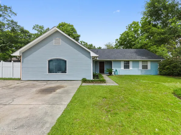 403 Suzanne Ave, Long Beach, MS 39560