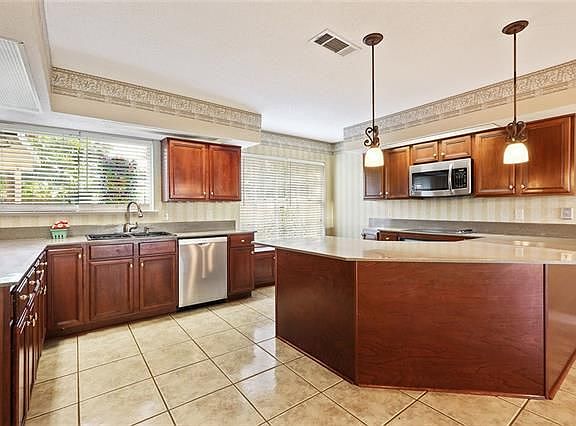 5th image of 533 Lynnmeade Dr