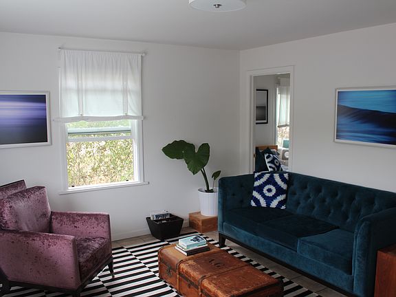 2nd image of 2831 Daubenbiss Ave