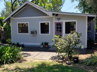 535 W Woodbury Rd, Altadena, CA 91001