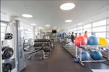 Rented by R New York