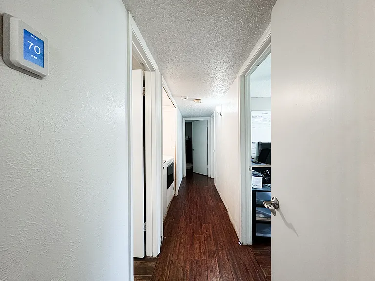 1524 El Camino Real — Photo 14