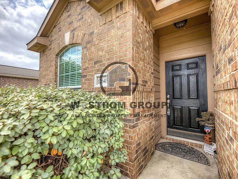 12645 Forest Lawn Rd — Photo 4