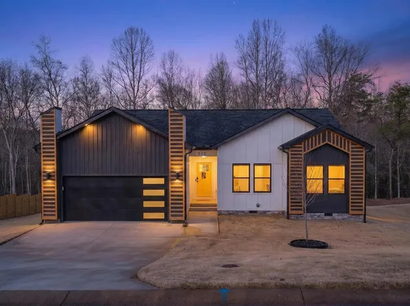 202 Anchor Rd, Greenville, SC 29617