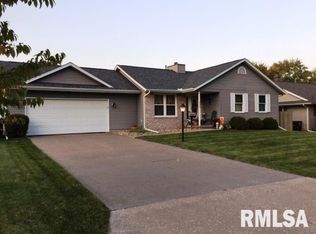 4217 17th Ave, Moline, IL 61265