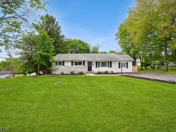 101 Sunnyview Ave West, Mansfield Twp., NJ 07840
