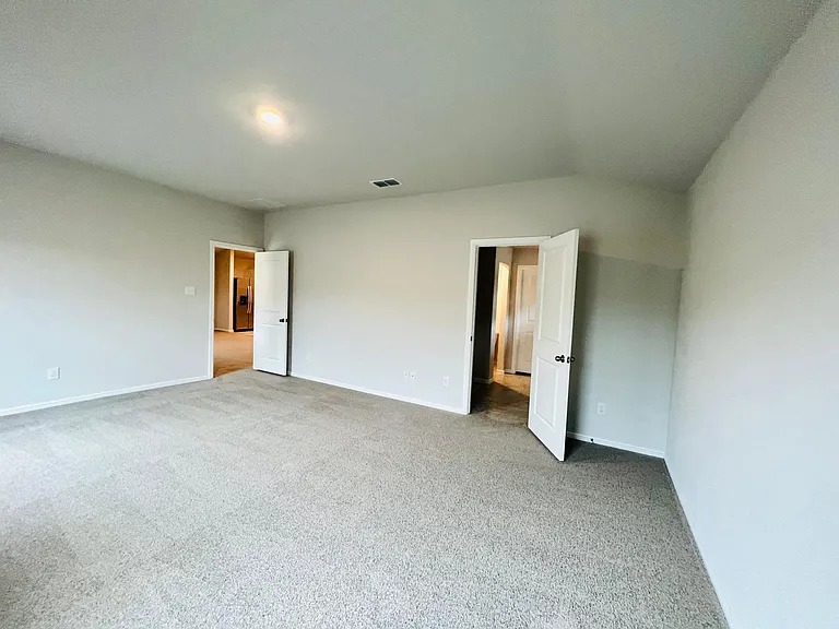 412 Alva St — Photo 18