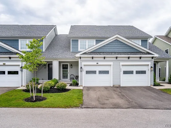 303 Carriage Ln, West Seneca, NY 14224